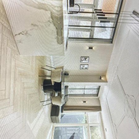 Alinluxuryhouse Appartement Voluntari Buitenkant foto