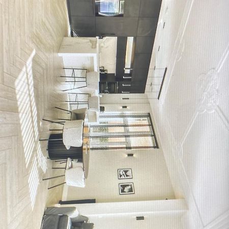Alinluxuryhouse Appartement Voluntari Buitenkant foto